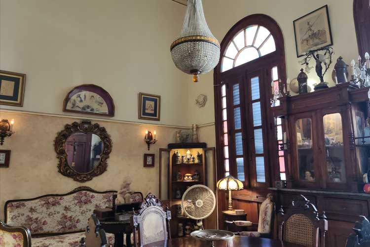 casa habana living room